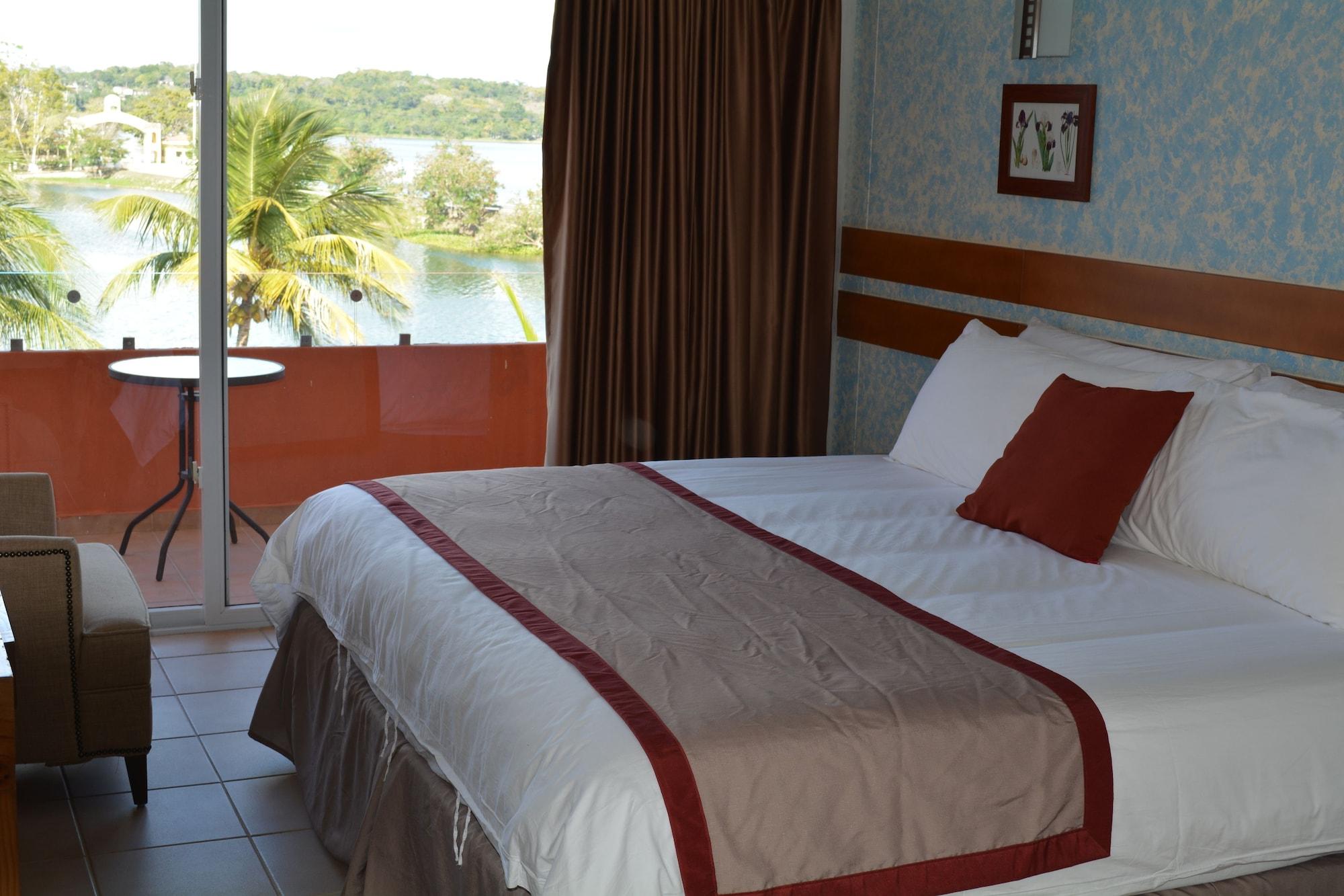 Peten Esplendido Flores Buitenkant foto